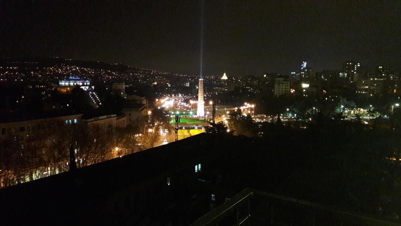 City Star Тбилиси Екстериор снимка